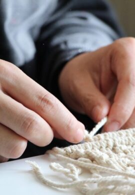 L’ARTE DEL MACRAME’: GIOCO D’INTRECCI DELLA SPOSA SICILIANA L’ARTE DEL MACRAME’: GIOCO D’INTRECCI DELLA SPOSA SICILIANA